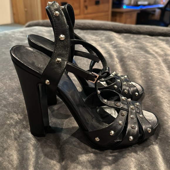 Gucci Black Leather Silver Studded Heels - Picture 5 of 9